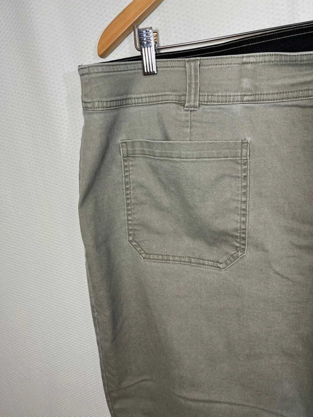 Lane Bryant Olive Green Wide Leg Crop Pants Size 24 High Rise Cargo Utility pant - Picture 3 of 7